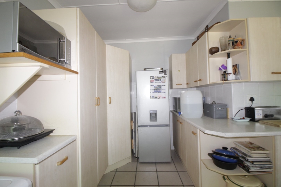 2 Bedroom Property for Sale in Wavecrest Eastern Cape